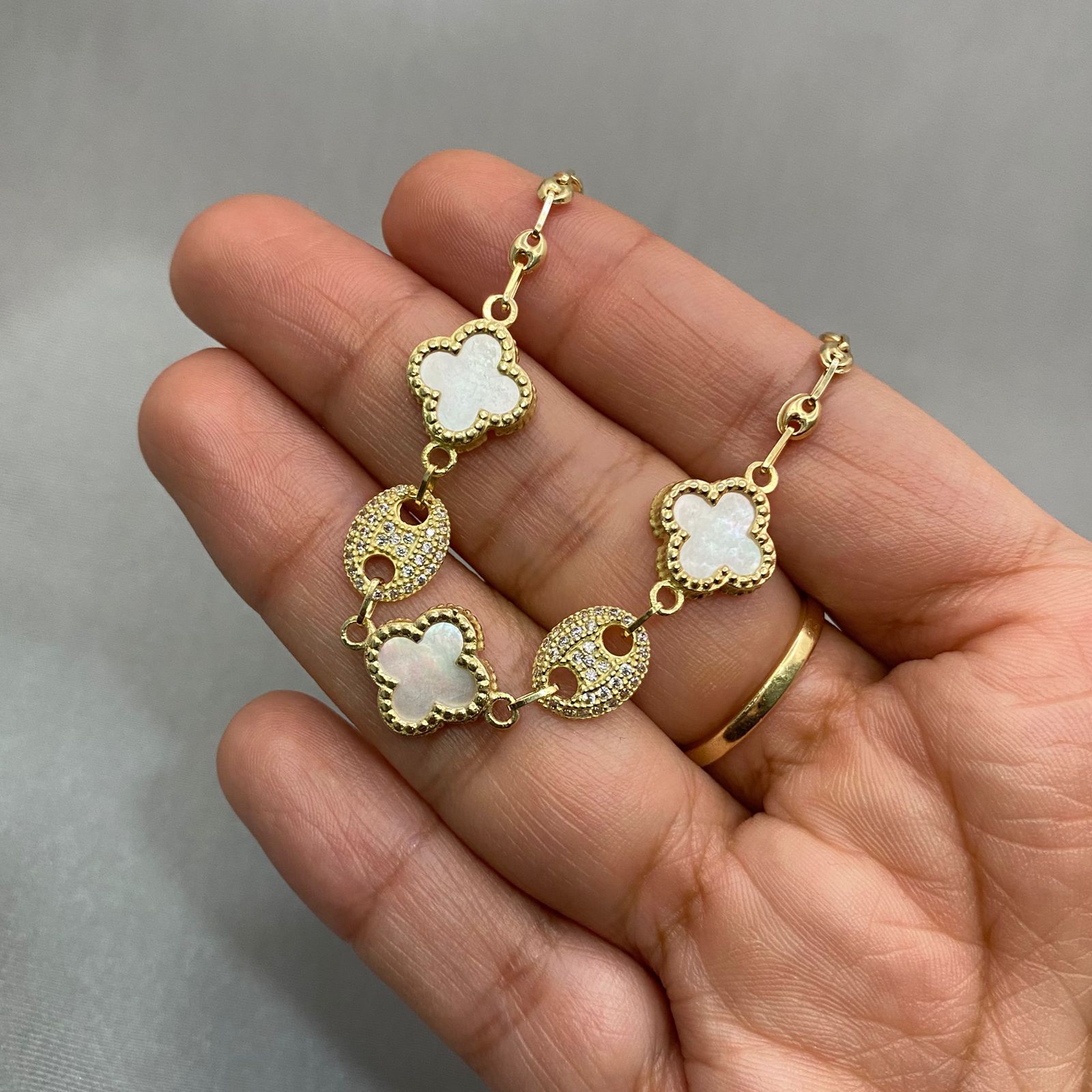 Pulso tejido gc trebol fondo nacar Oro amarillo 18k +1 / 6,60 Gr / 18 cm Broche 0,40